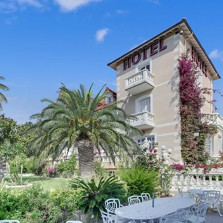 Le Chateau De Lese