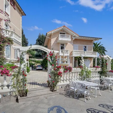 Le Chateau De Lese Ξενοδοχείο La Croix-Valmer